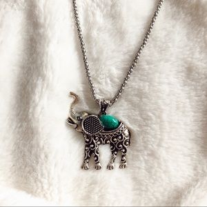 Elephant pendant necklace